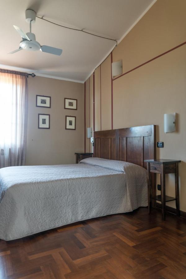 Locanda La Valle Кастелнуово Магра Екстериор снимка