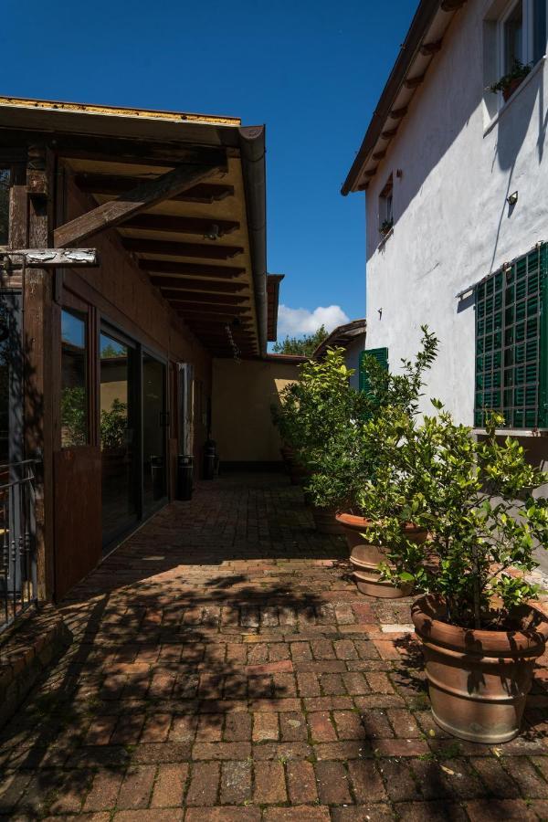 Locanda La Valle Кастелнуово Магра Екстериор снимка
